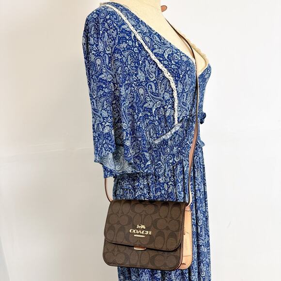 Coach C5592 Mini Brynn Crossbody In Signature Canvas IN Brown Shell Pink - Picture 1 of 7